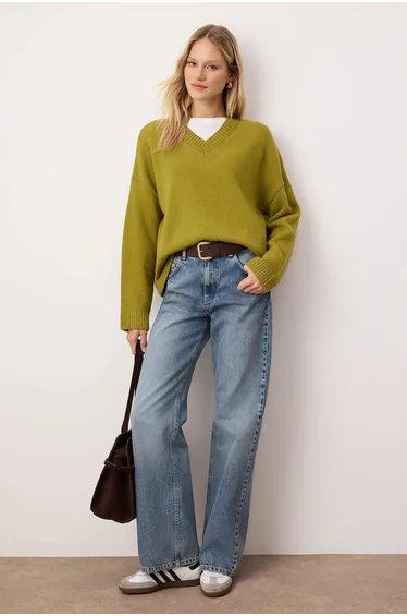 Wardrobe Essentials Oil Green Basic Wide Fit Soft Textured Knit Sweater |