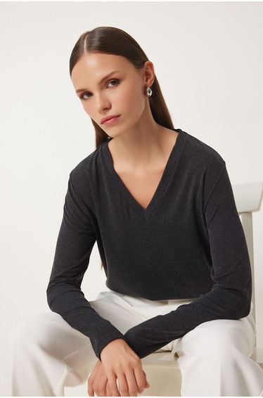 Women's Gray V Neck Knitted Blouse