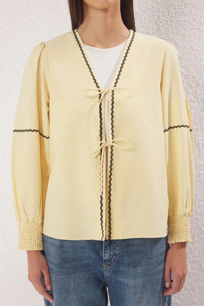 Light Yellow Regular Terrycotton Plain Weave Piping Detailed Hijab Shirt - 2
