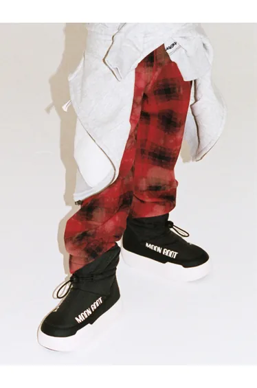 Moon Boot Kids JR Park Tube Mid WP Boots in Black