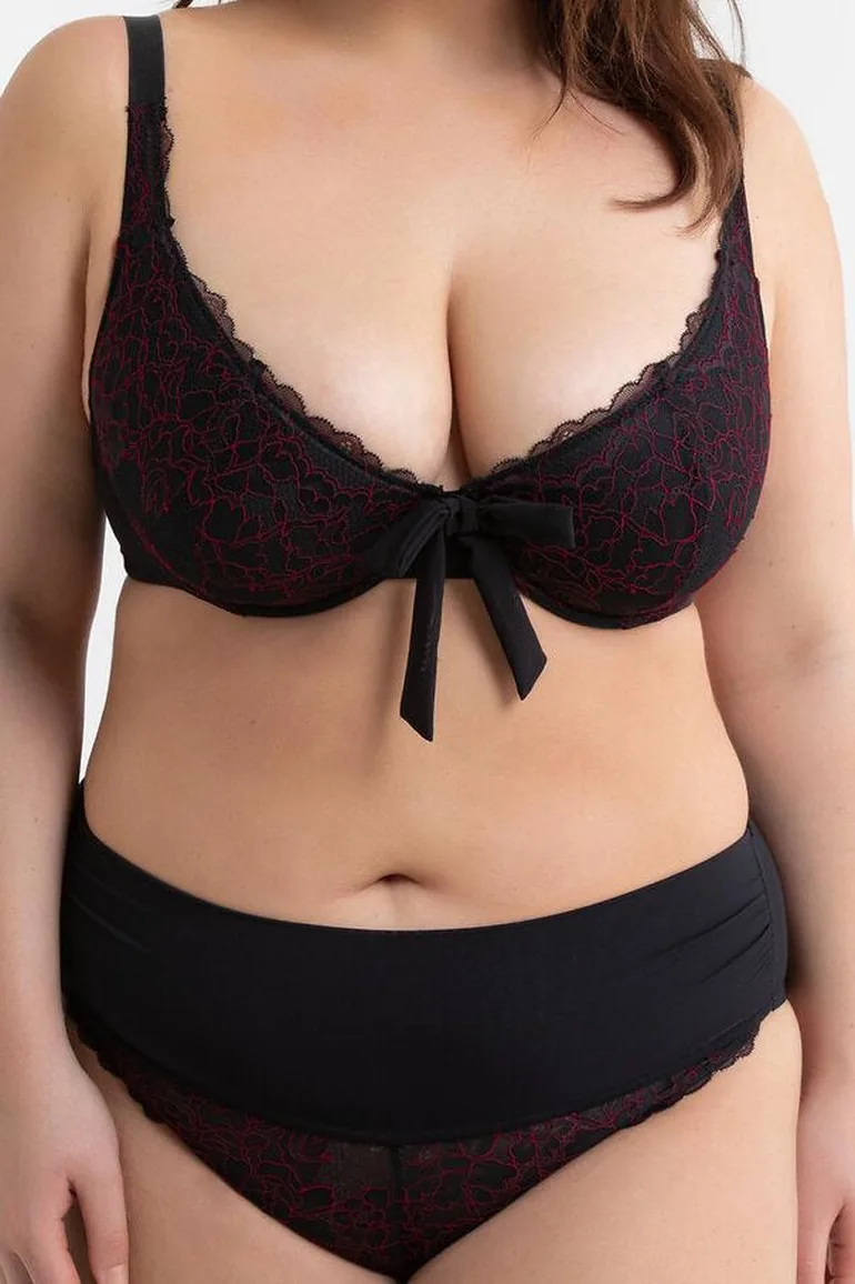 Plus Size Halterneck Bra