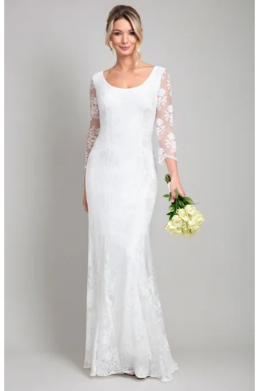 فستان زفاف لون كريمي