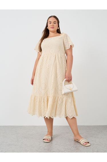 Plus Size Schiffli Half Sleeves A-Line Midi Dress