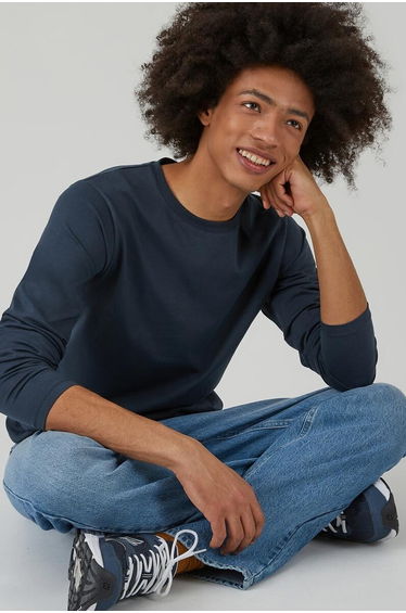 Crew Neck T-Shirt with Long Sleeves