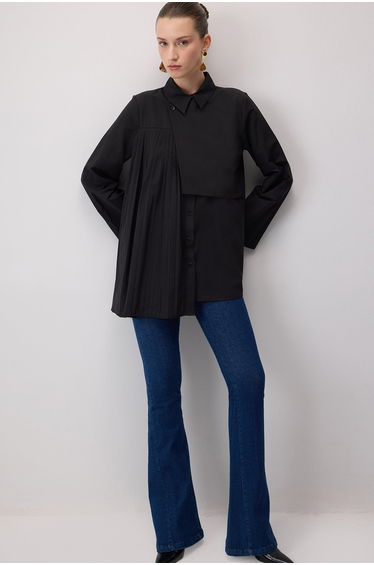 ASYMMETRIC SHIRT WITH PLEAT DETAIL