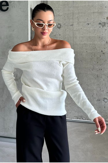 Women's Madonna Collar White Knitted Sweater
