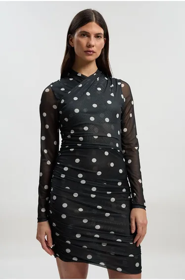 فستان ميش قصير مزموم بأكمام طويلة بطبعة منقطة