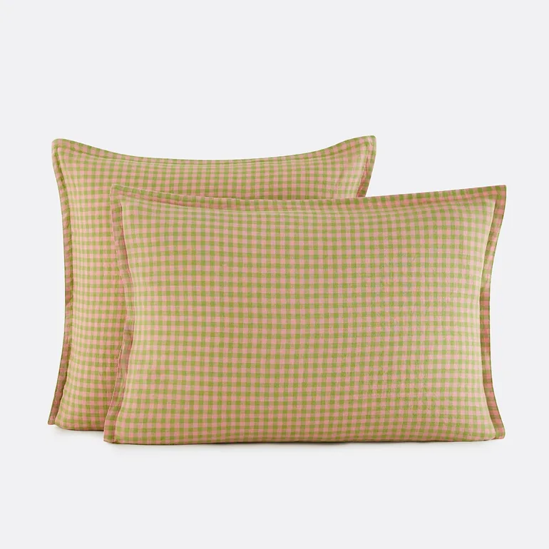 AcÃ©lie Bordeaux Pillowcase in Washed Linen - 1
