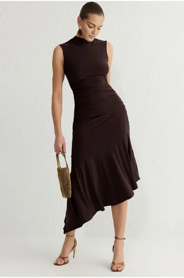 Brown Ruffle Detailed Knitted Dress