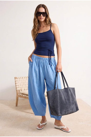 Navy Blue Fitted Pool Collar Sleeveless Soft Knitted Blouse