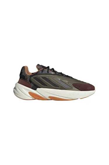 حذاء رياضة رجالي لون أخضر