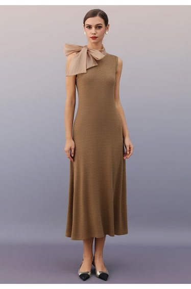 Striking Organza Bowknot Sleeveless Knit Dress in Brown