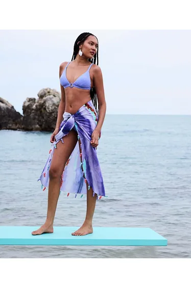 Sarong with bead accessories