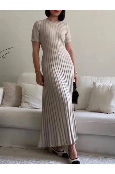 Short Sleeves Pleated Solid Color Tied Waist Round-Neck Maxi Dresses