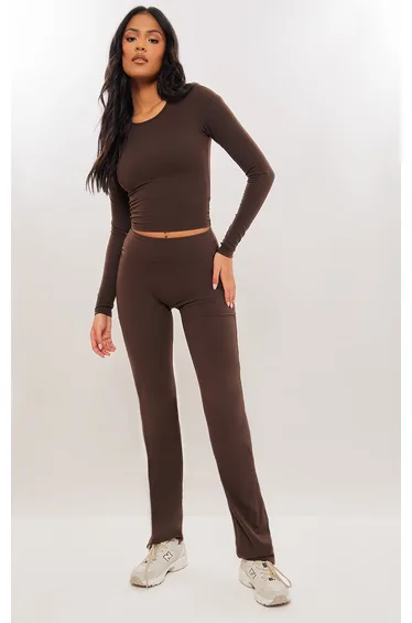 بلوزة بأكمام طويلة لون بني - لطويلات القامة