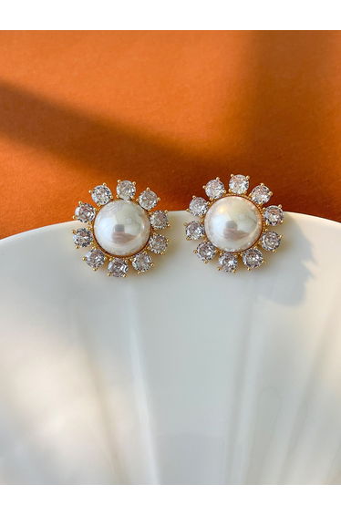 Gold Floral Decor Embellished Earrings with Faux Pearl