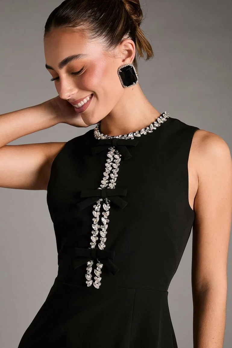 Sleeveless Crepe Midi Dress With Diamante Bow Detail - 3