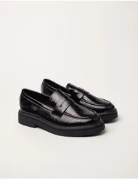 حذاء لوفر بلو فانيلا باللون الأسود