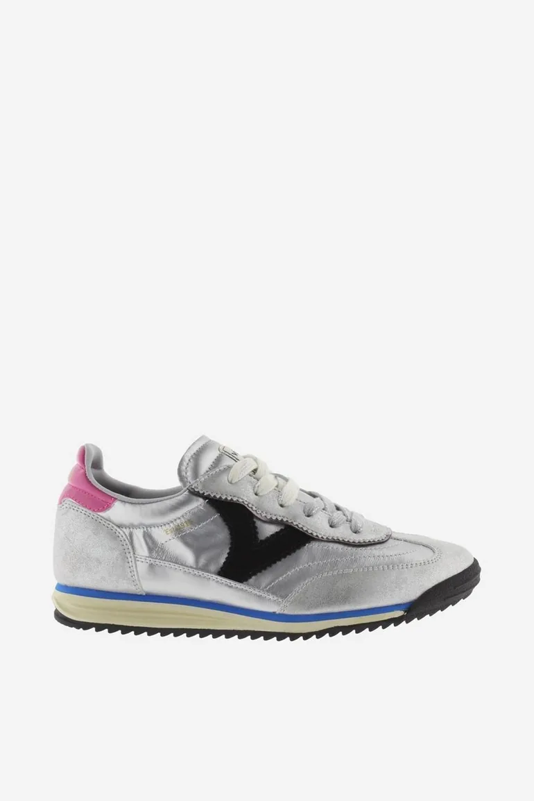 حذاء سنيكرز ميتاليك - فضي