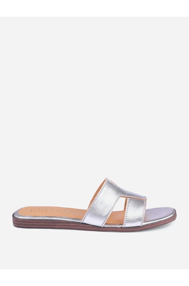 Metallic Design Open Toe Flat Sandals