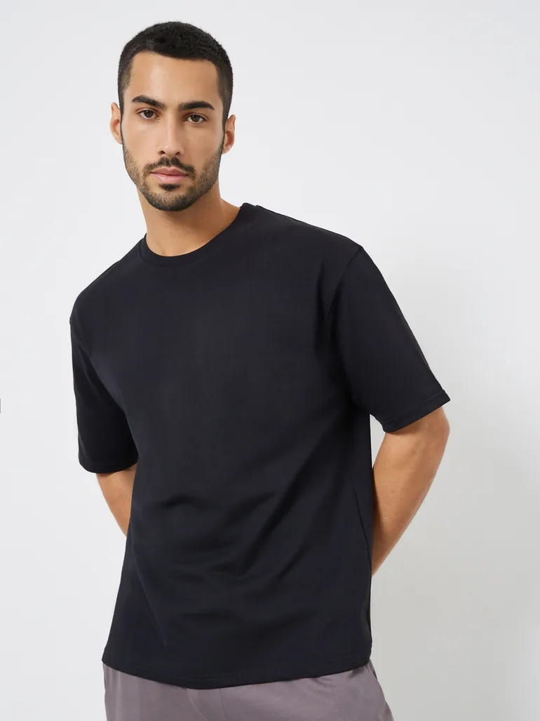 Men Black Graphic Print Oversized T-Shirt - 2