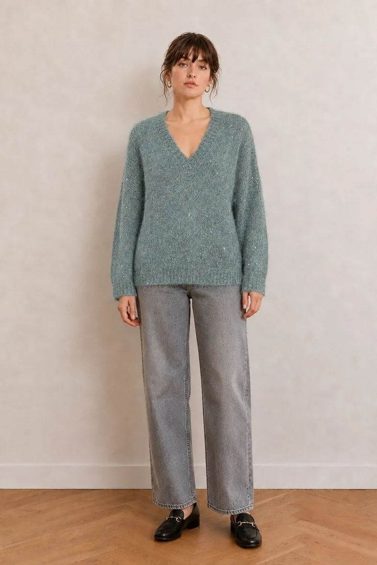 V-Neck Jumper