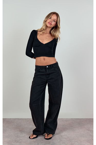 Black Soft Rib Plunge Neck Longe Sleeve Top product thumbnail 3