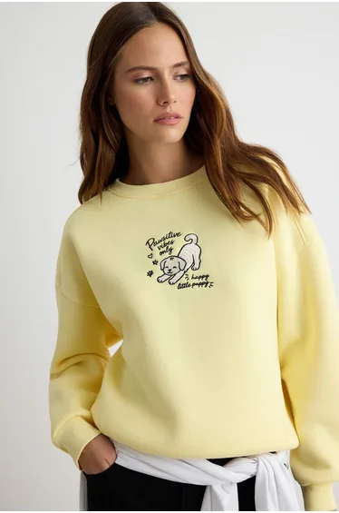 Light Yellow Dog Embroidered Oversize/Wide Cut Knitted Sweatshirt