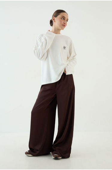 DSGN Studio Crew Neck Long Sleeve T-Shirt - ecru