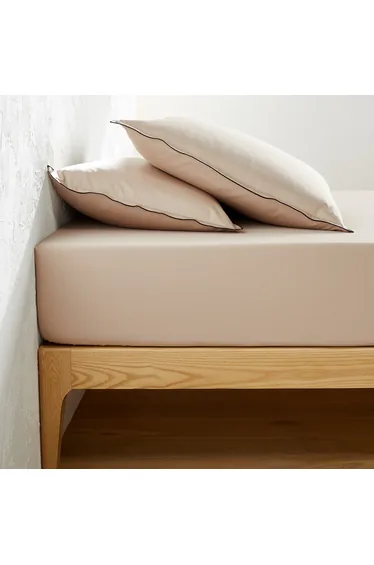 شرشف سرير قطن ساتان مغسول سادة بحواف مطاطية