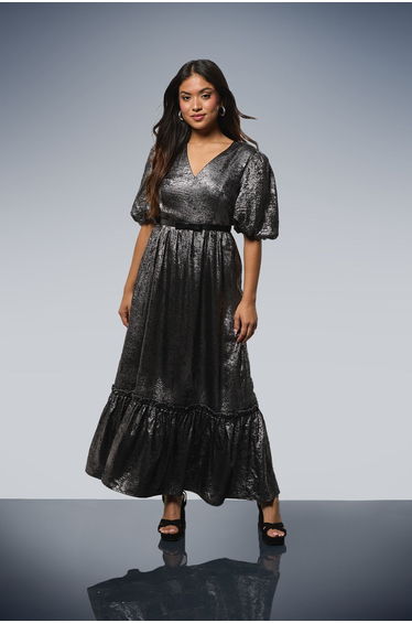 Petite DP Luxe Metallic Puff Sleeve Tiered Maxi Dress