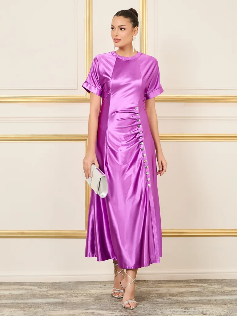 raglan sleeve satin dress Satin Button Detail Raglan Sleeves A-Line Maxi Dress Styli : Evening Dresses  : VogaCloset Oman
