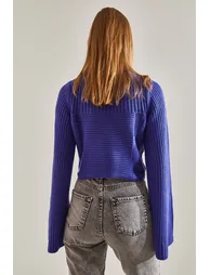 Women's Half Turtleneck Patterned Crop Sweater - 3