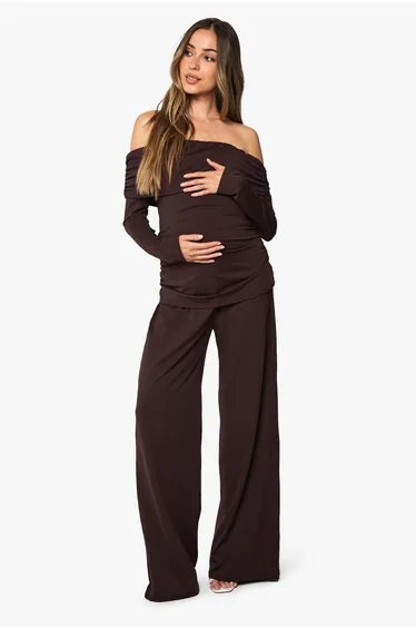 طقم مريح بوهو باللون البني