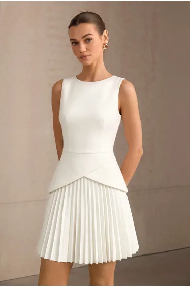 Round Neck Pleated Sleeveless Mini Dress