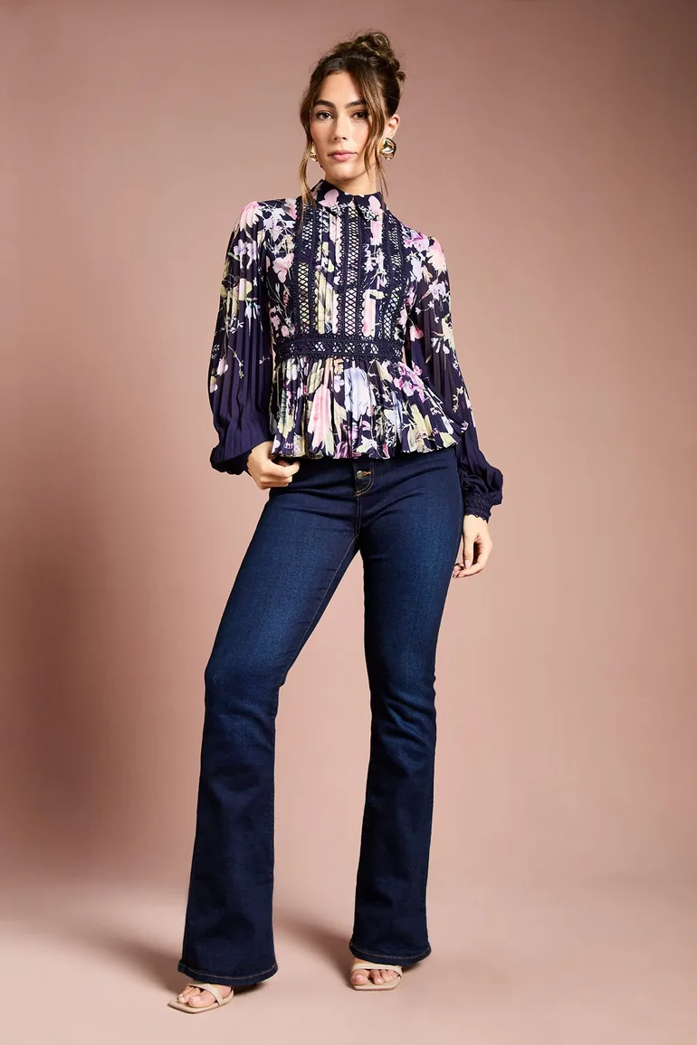 Printed Lace Trim Pleated Shirt