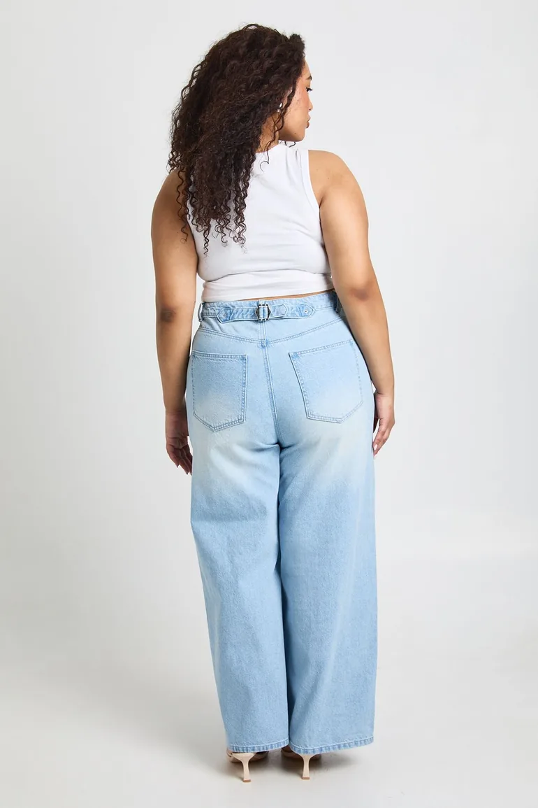 Plus Cinched Waist Loose Fit Jeans With Adjuster - bleached blue - 1