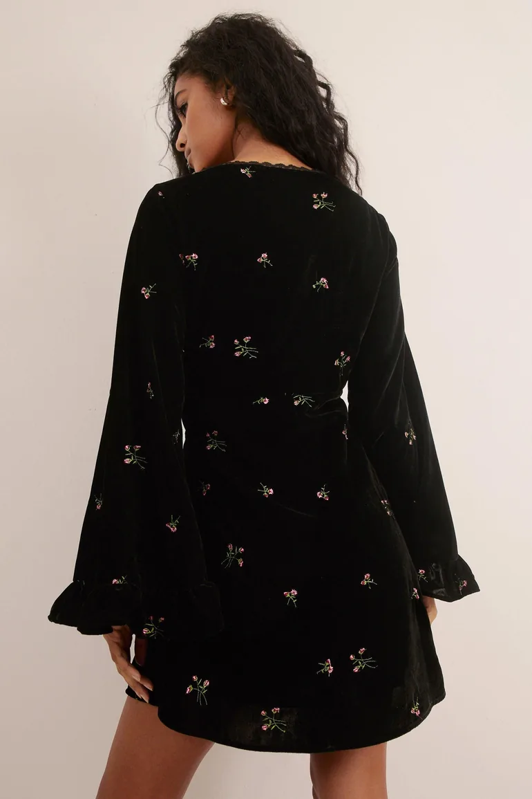 velvet floral embroidered ruffle lace trim mini dress Black Velvet Rose Lace Trim Mini Dress