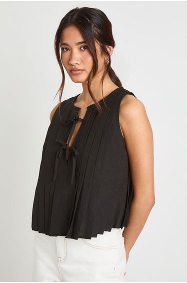 Linen Look Pleated Tie Front Smock Top - black