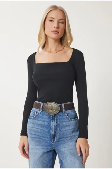 Blouse - Black - Fitted