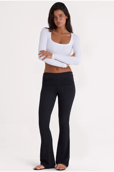 Seamless Soft Rib Cut-Out Crop Top in White