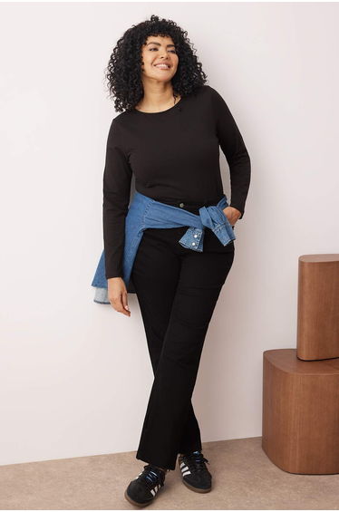 Black Cotton Boat Neck Fitted/Flexible Blouse