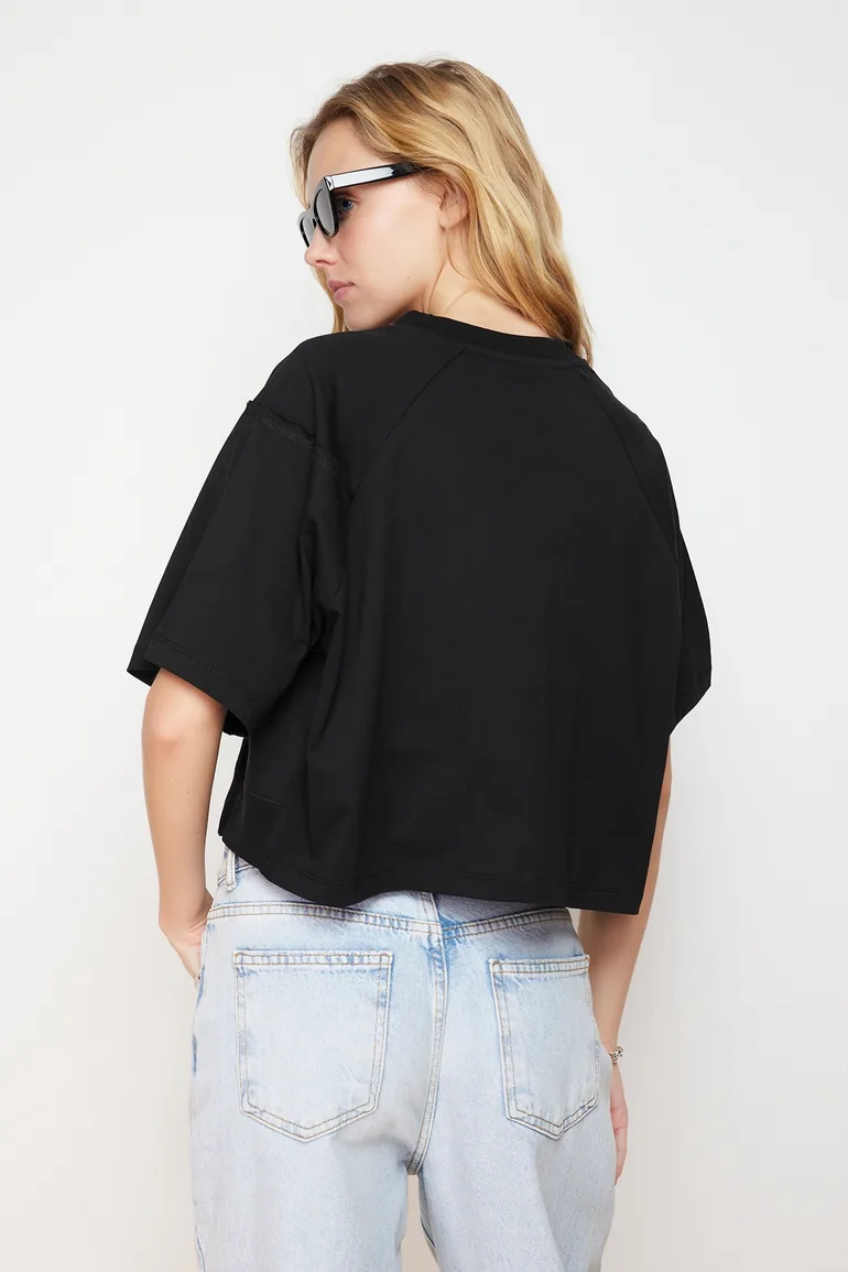 Black 100% Cotton Cutout Detailed Relaxed Crop Knitted T-Shirt - 5