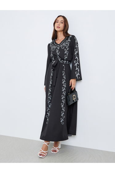 Women Black Floral Print Belted Maxi Dress