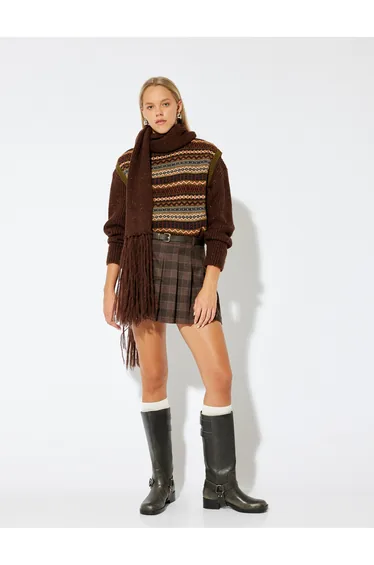 Stand Collar Sleeveless Ethnic Patterned Knitted Sweater