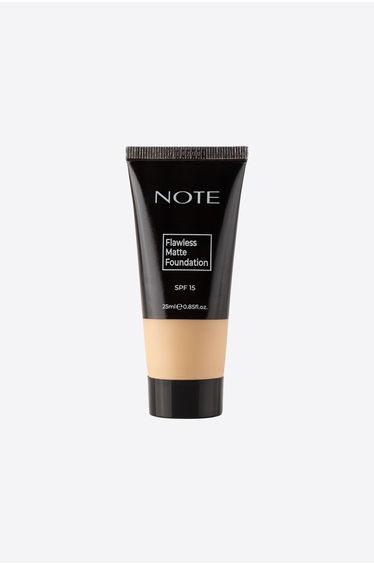Note Flawless Matte Foundation 05
