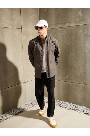 Men Brown Solid Long Sleeve Relaxed Fit Shirt with Pocket