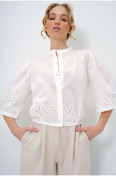 Women's White Prevailing Collar Scallop Embroidery Embroidered Crop Shirt