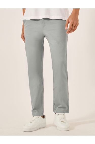 Solid Mid Rise Slim Fit Cotton Chinos