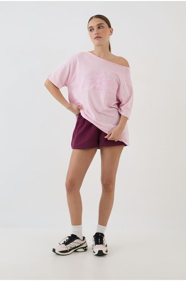 DSGN Studio Contrast Script Off The Shoulder T-shirt - pink